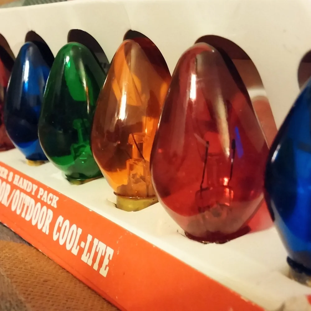 Vintage Christmas Bulbs Cool Lite Indoor Outdoor C 7 1/2 5 Watt Super 8 Kmart
